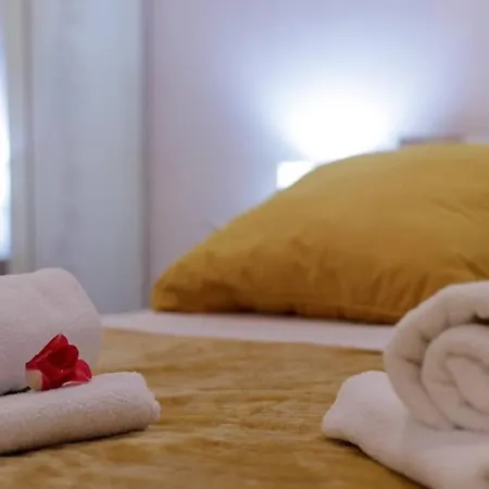 Apartman Ila شقة *