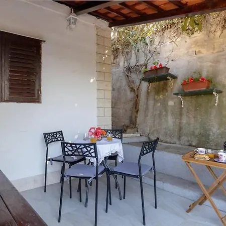 Apartman Ila * Split
